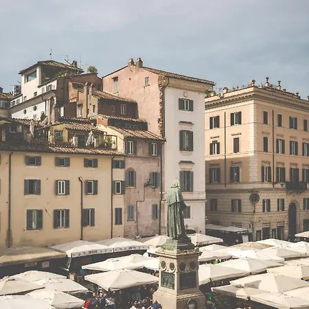 Sara - Campo De Fiori 35 Apartment